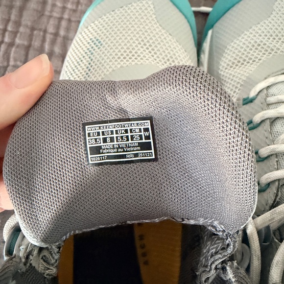 KEEN Women's NXIS EVO Waterproof Boot Vapor/Porcelain - Picture 5 of 8